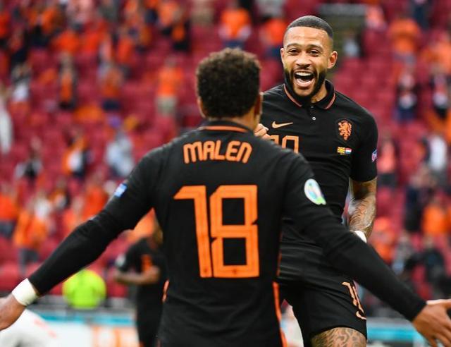 也为足球爱 也为足球爱