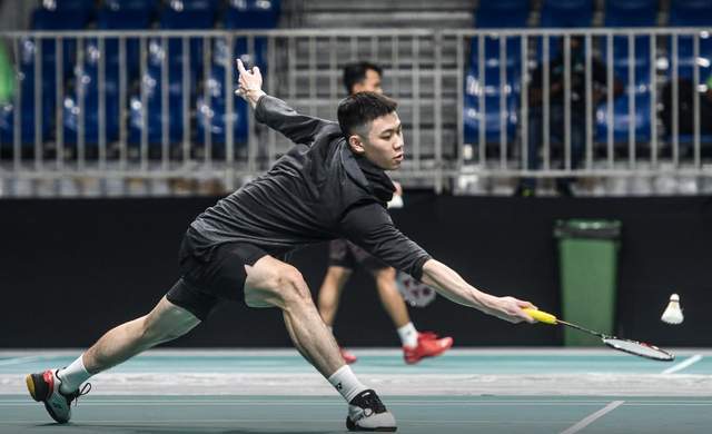 健的后防线 健的后防线