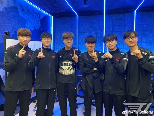 中场指挥官 中场指挥官