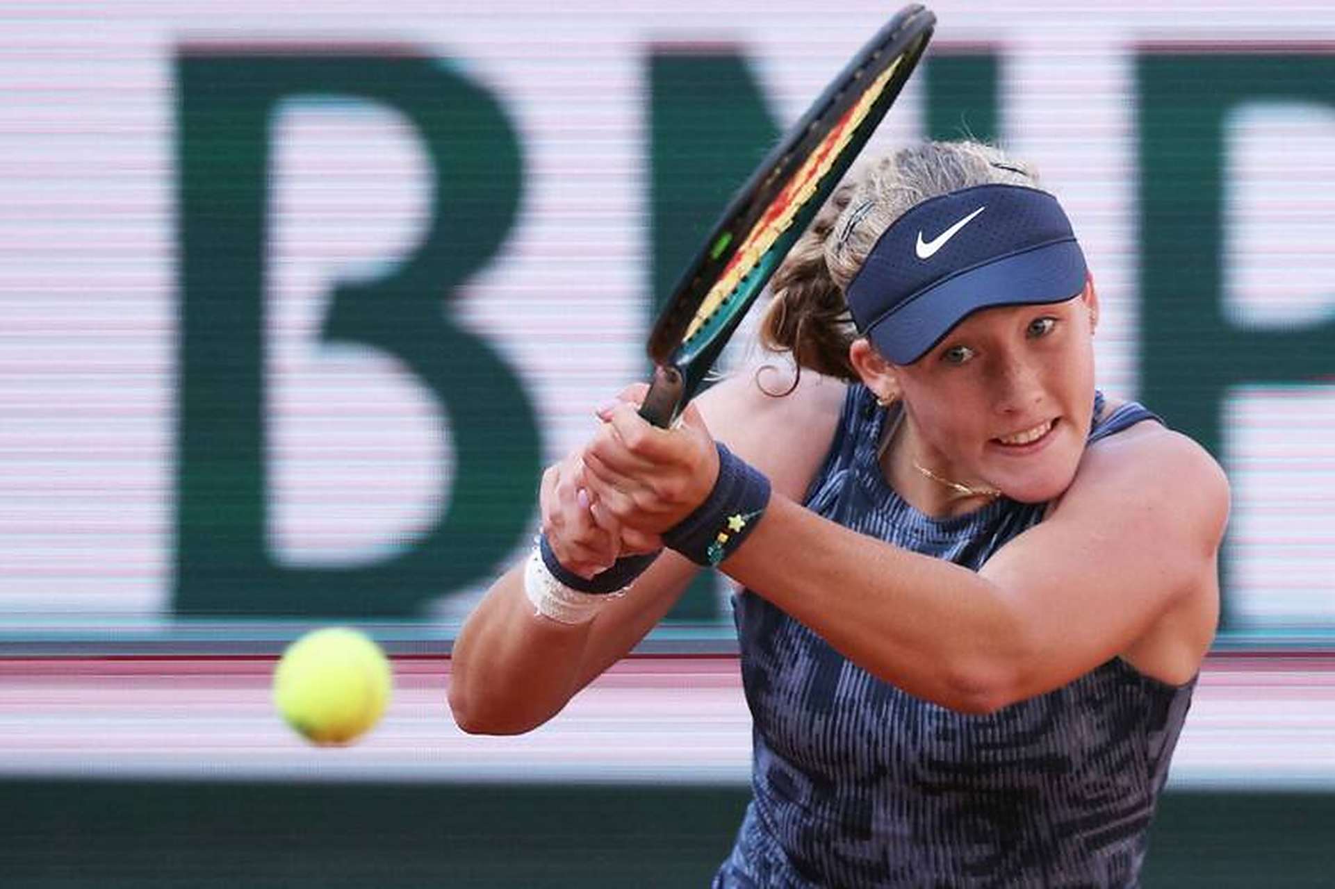 使得他在对 使得他在对