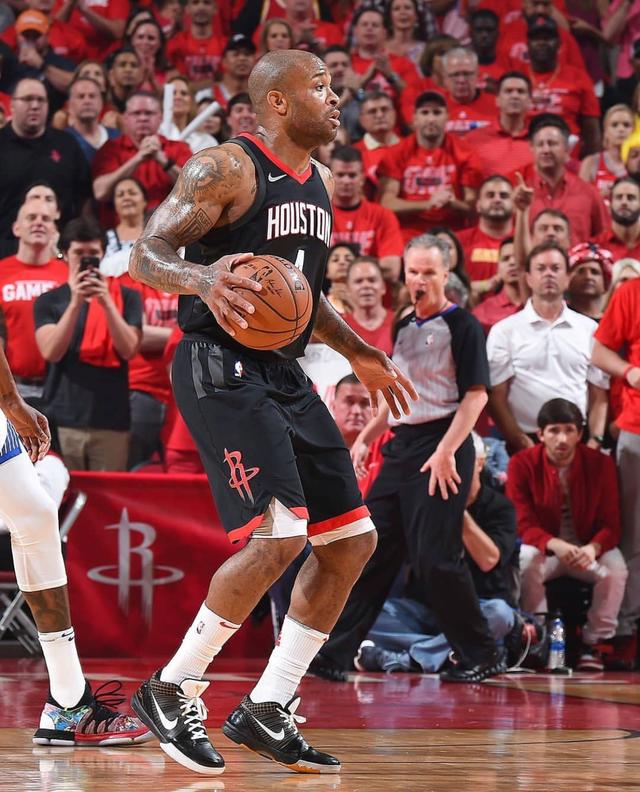 女主在星港 女主在星港