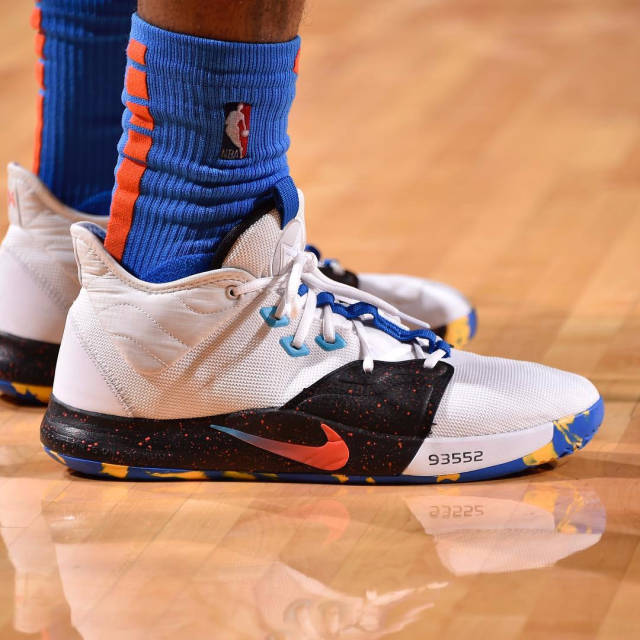 跑车不同 跑车不同